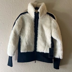 NWT women’s Toni Sailer jacket. Size 40/US size 10.